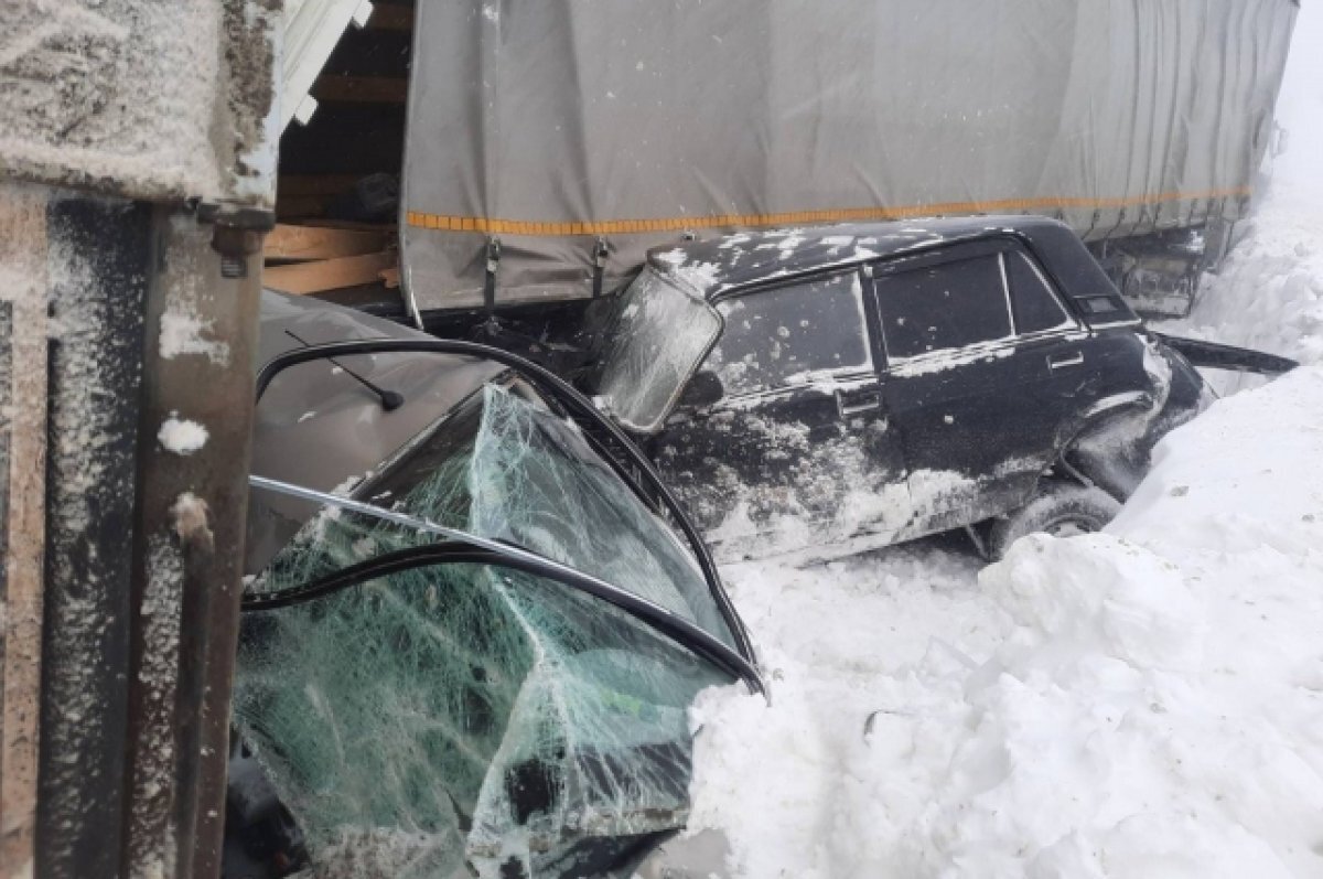    В Самарской области в массовое ДТП попало 15 машин: трасса М5 перекрыта