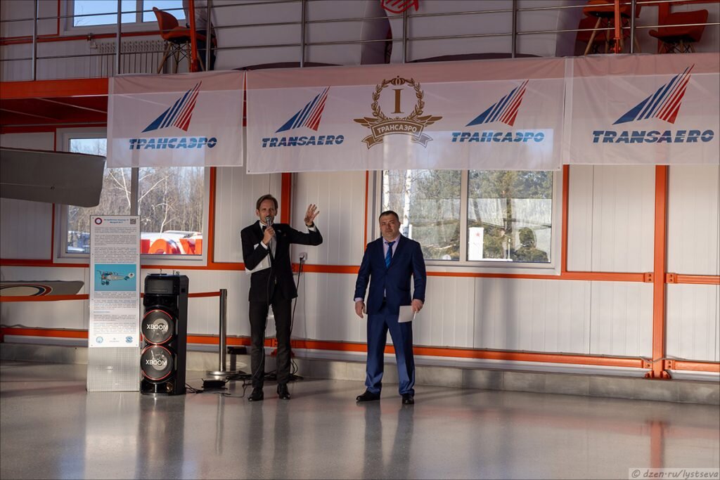 Странная презентация нового бренда, на которой была одна Марина 😉  📷
