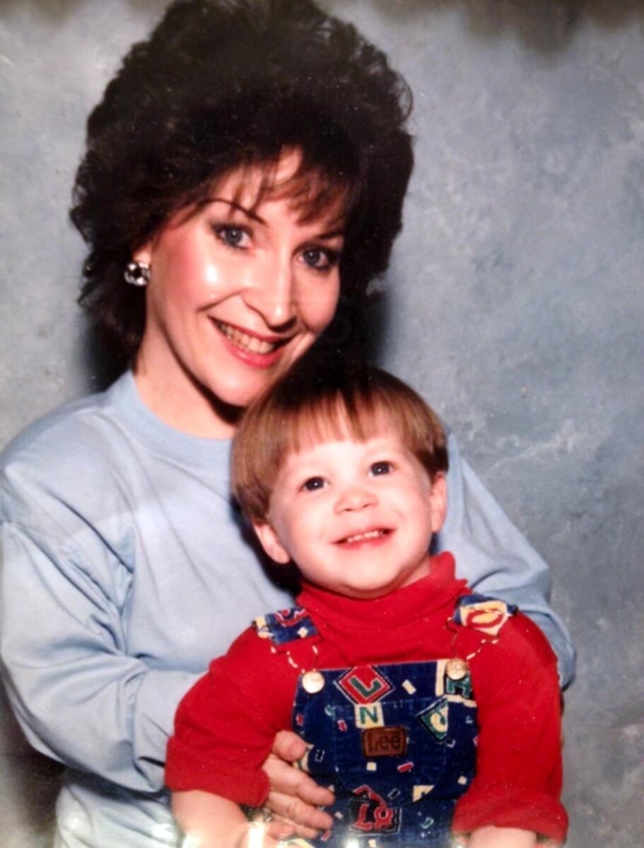 Пит с мамой Вики