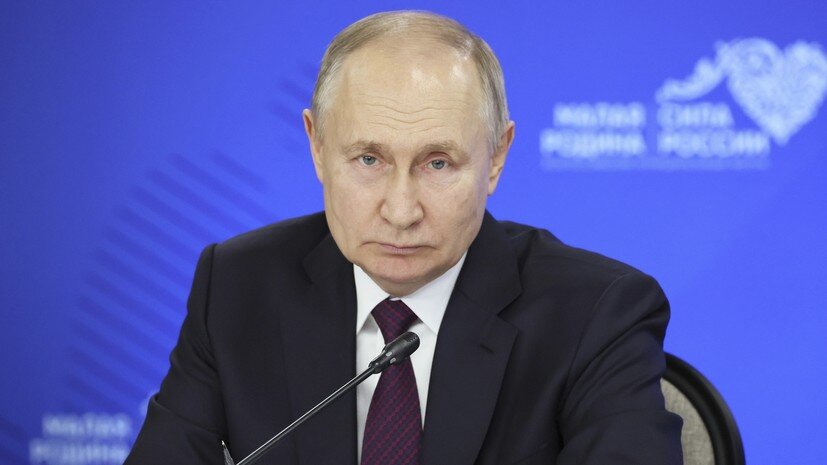   AP Sergei Savostyanov, Sputnik, Kremlin Pool
