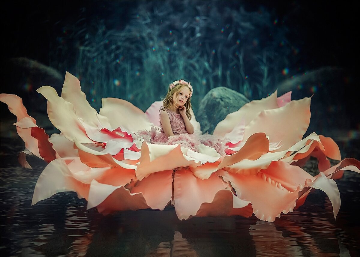 Фотограф и автор декораций Светлана Кобяк. Модель Василиса Семёнова