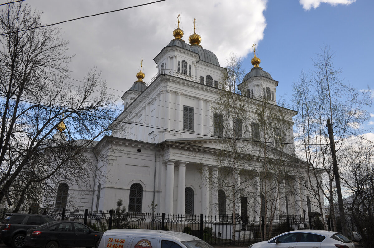 Первомайская магазин петровский адрес. Название улицы первомайская. Улица пионерская табличка. Название улицы первомайская. Улицы+номер galad 03177 ip65.