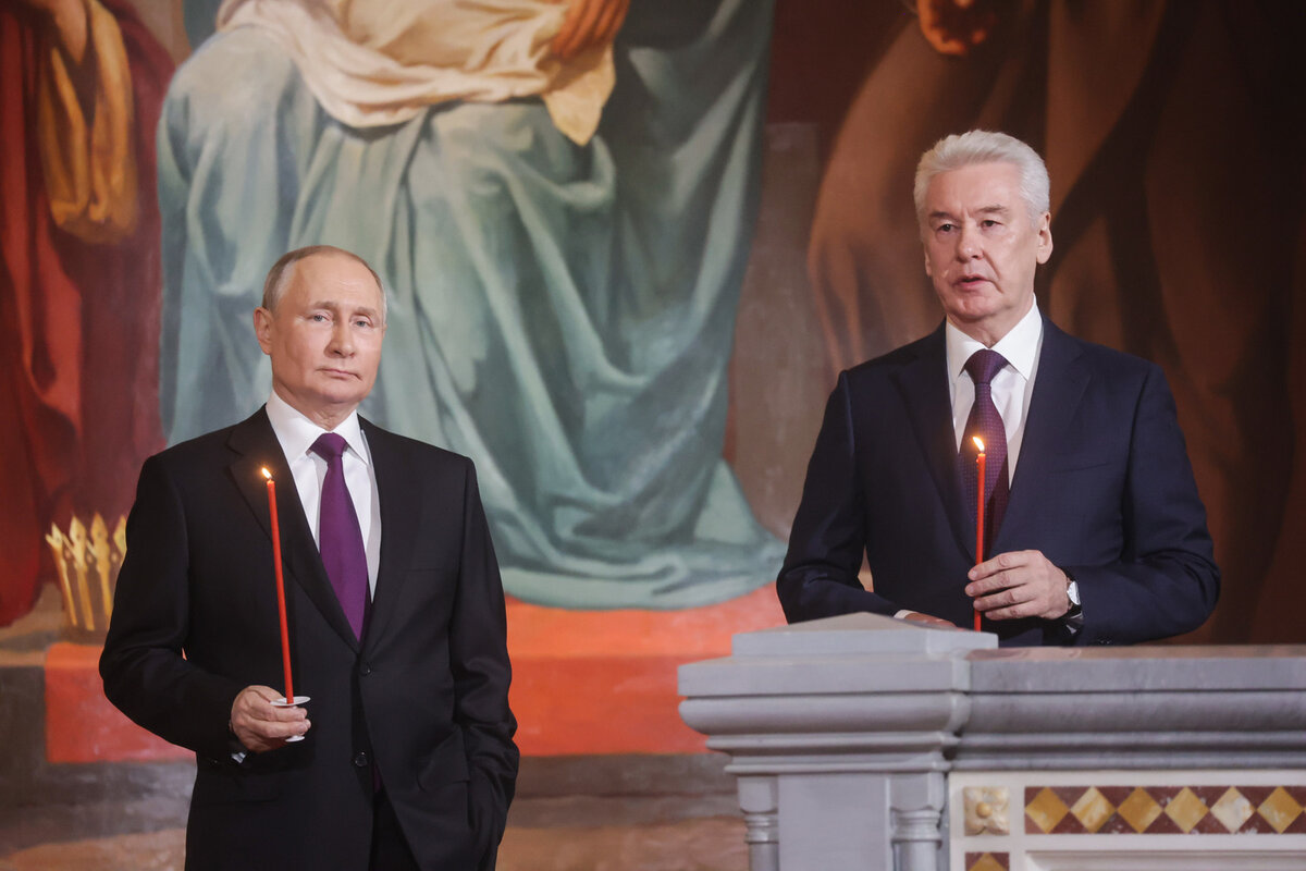 Путин и Собянин посетили...  кадры из храма mk.ru
