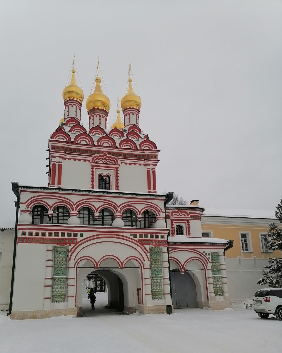 Мужской монастырь