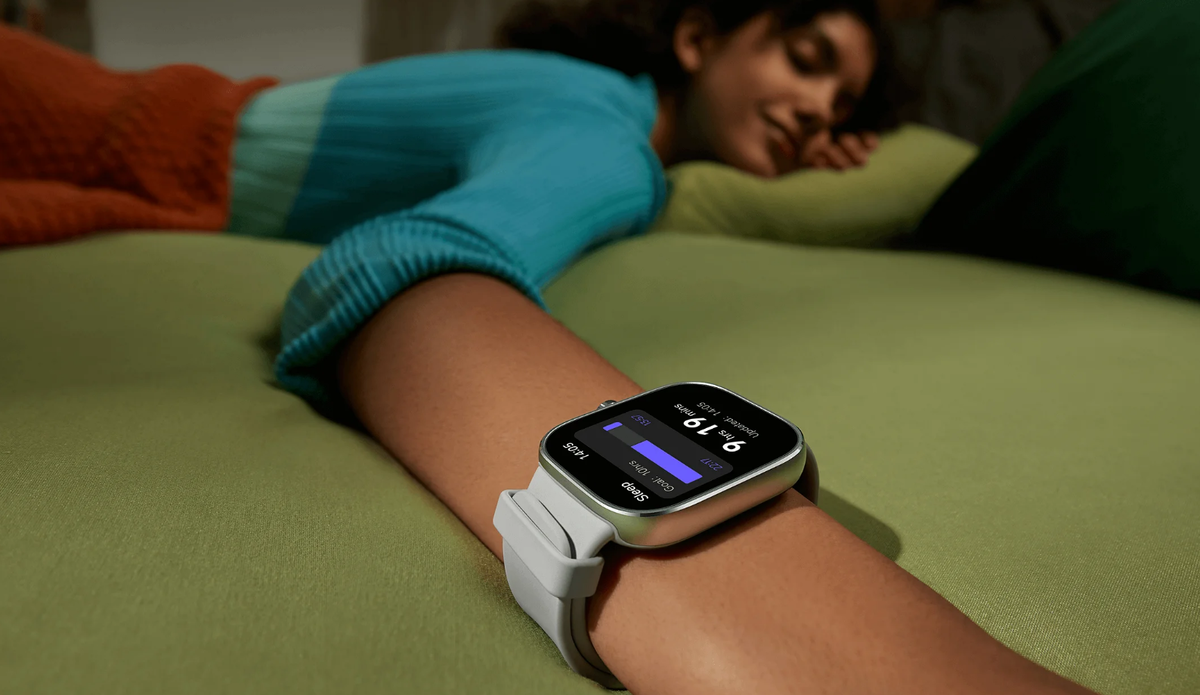 Новые «умные» часы похожи на Apple Watch, но стоят значительно дешевле. Redmi Watch 4 выполнены в корпусе с алюминиевым обрамлением и водонепроницаемостью до 5 атм.-2