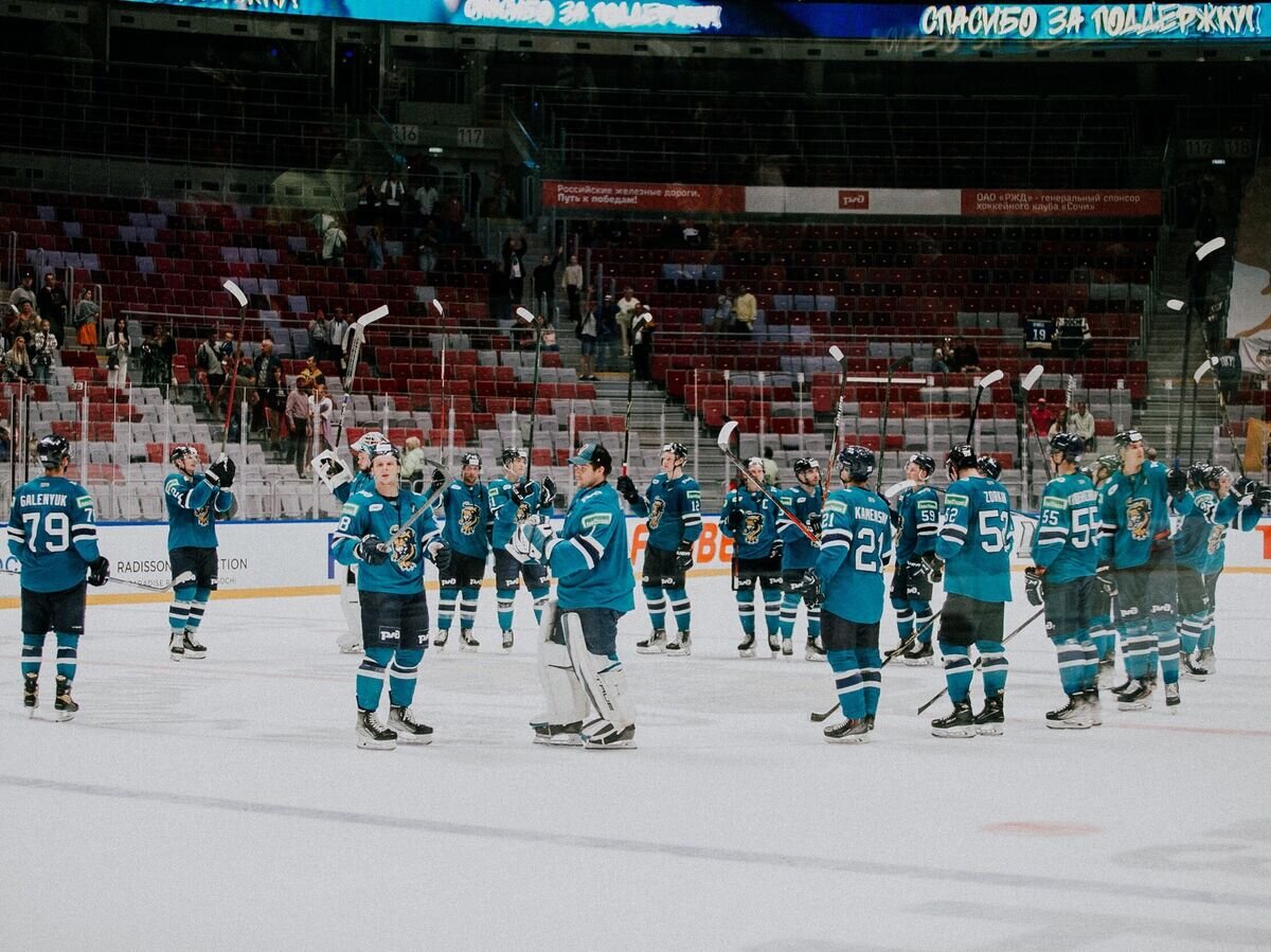    Хоккеисты "Сочи" после матча КХЛ© пресс-служба ХК "Сочи"