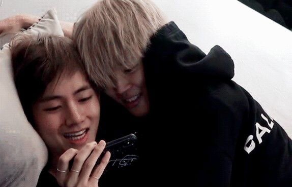 Мая марук звездная пыль книга. Дом всегда со мной. Высказывания про дом. Дом всегда со мной. Дом всегда со мной.