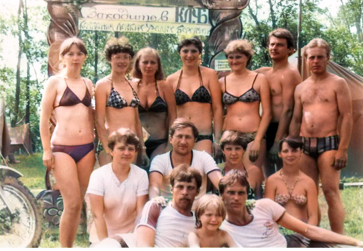 Здравствуйте, дорогие товарищи! Сегодня я начну со знаменательной, для всех адекватных людей, даты!-17