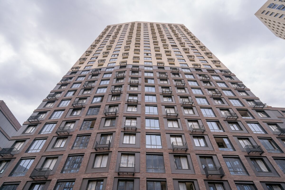 Дома по реновации в Береговом проезде, 1А и 1Б, 28 этажей