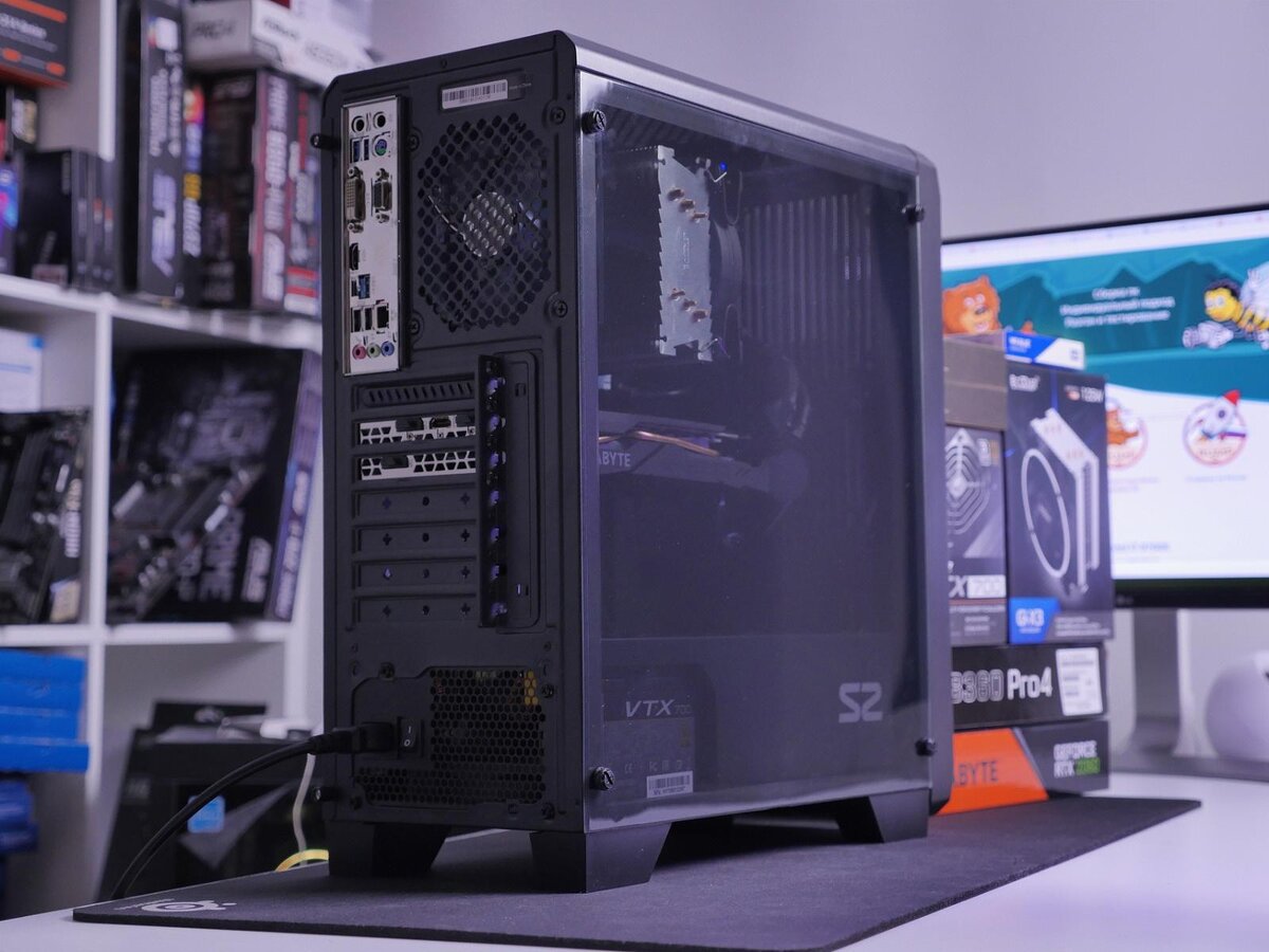 Корпус гамдиас. Какой корпус выбрать для пк. Корпус для пк thermaltake 2000-2008 годов. Aerocool ace. Cooler master mastercase pro 5.