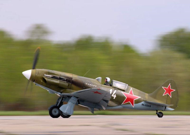 Третьим восстановленным до летного состояния стал высотный истребитель МиГ-3  б/н 14-белый серийный номер 4321 (RA-2224G).