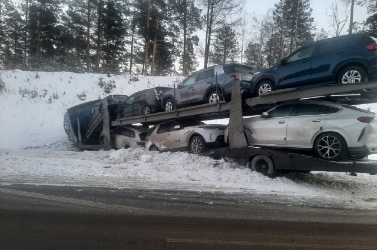    Водитель иномарки погиб в ДТП с автовозом под Иркутском