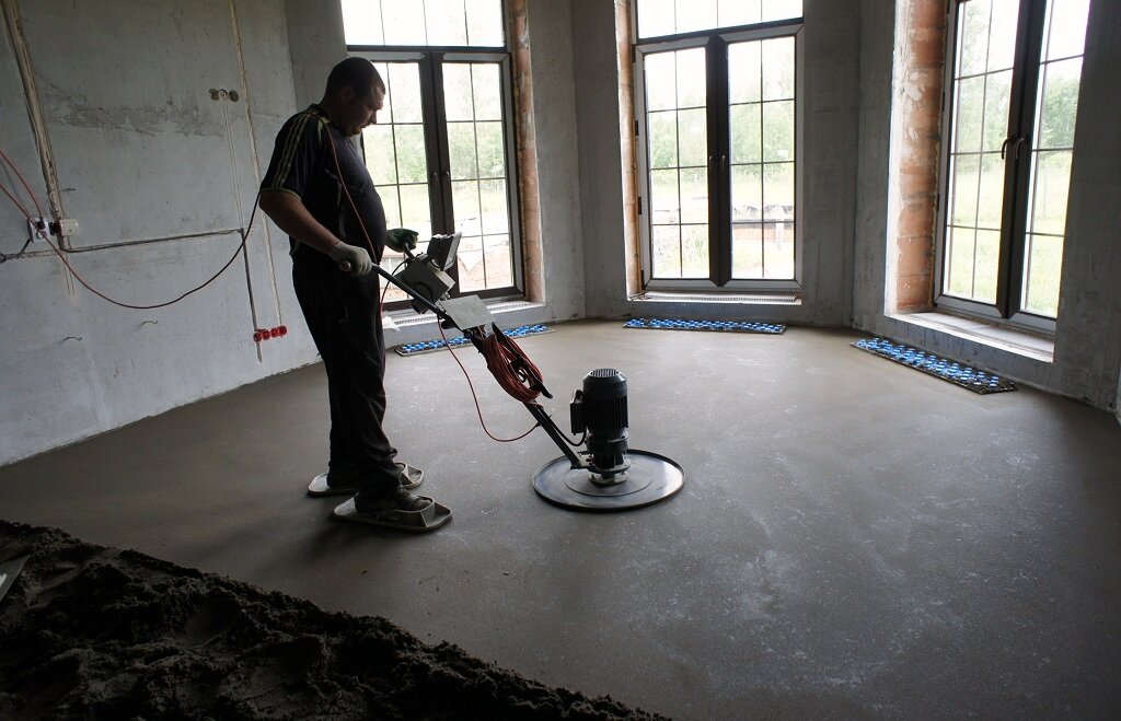 Что такое полусухая стяжка пола и как она работает