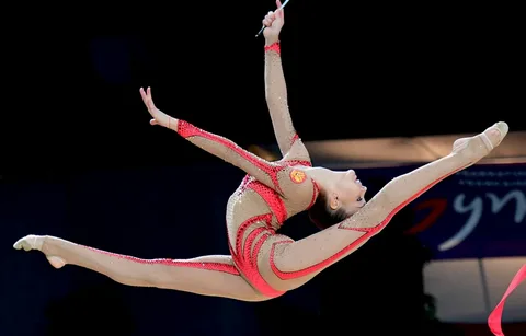 Гимнастка Арина Аверина. Инет.