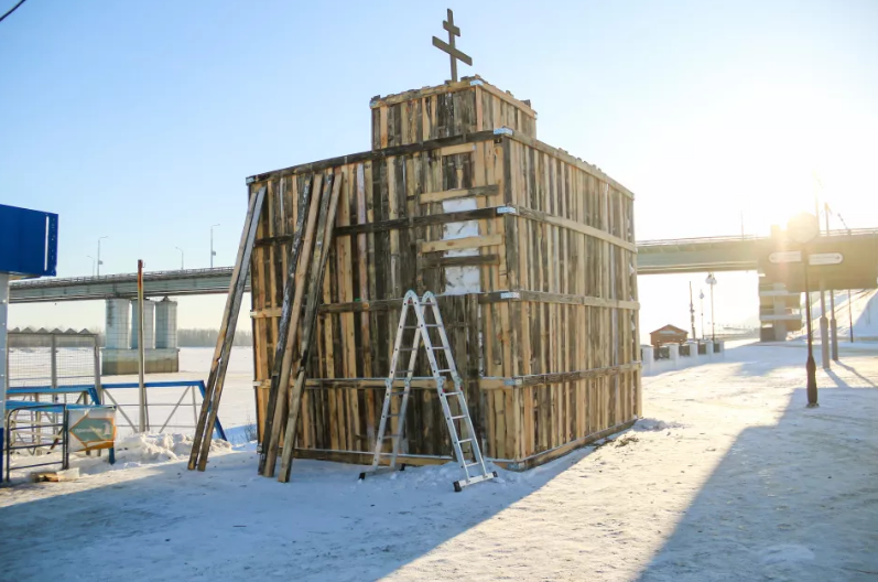 Строительство крещенского городка 2024. Фото: Виталий Барабаш