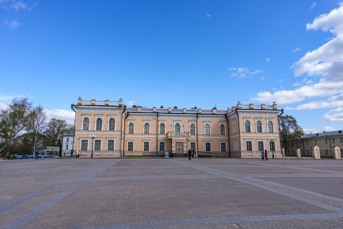  Кремлёвская площадь, 12, Вологда