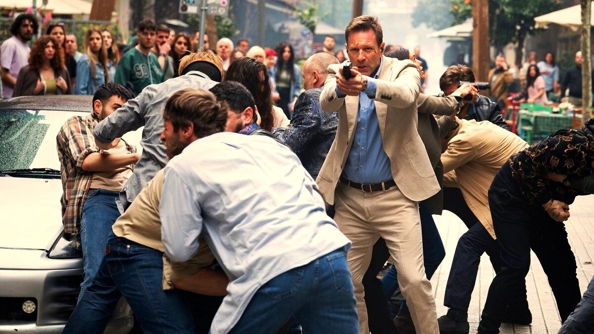 "Ах, какой народ вокруг, отзывчивый да вежливый..." © Л. Сергеев