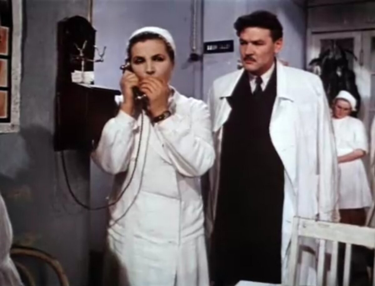 Доктор самарин сельская больница. Сядем медика. Фельдшер на селе. Врач в сельской местности. Сядем медика.