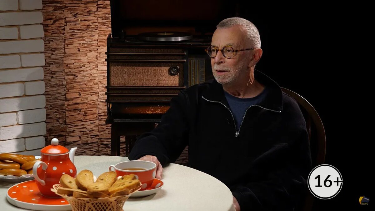    Сегодня в Москве попрощаются со Львом Рубинштейном