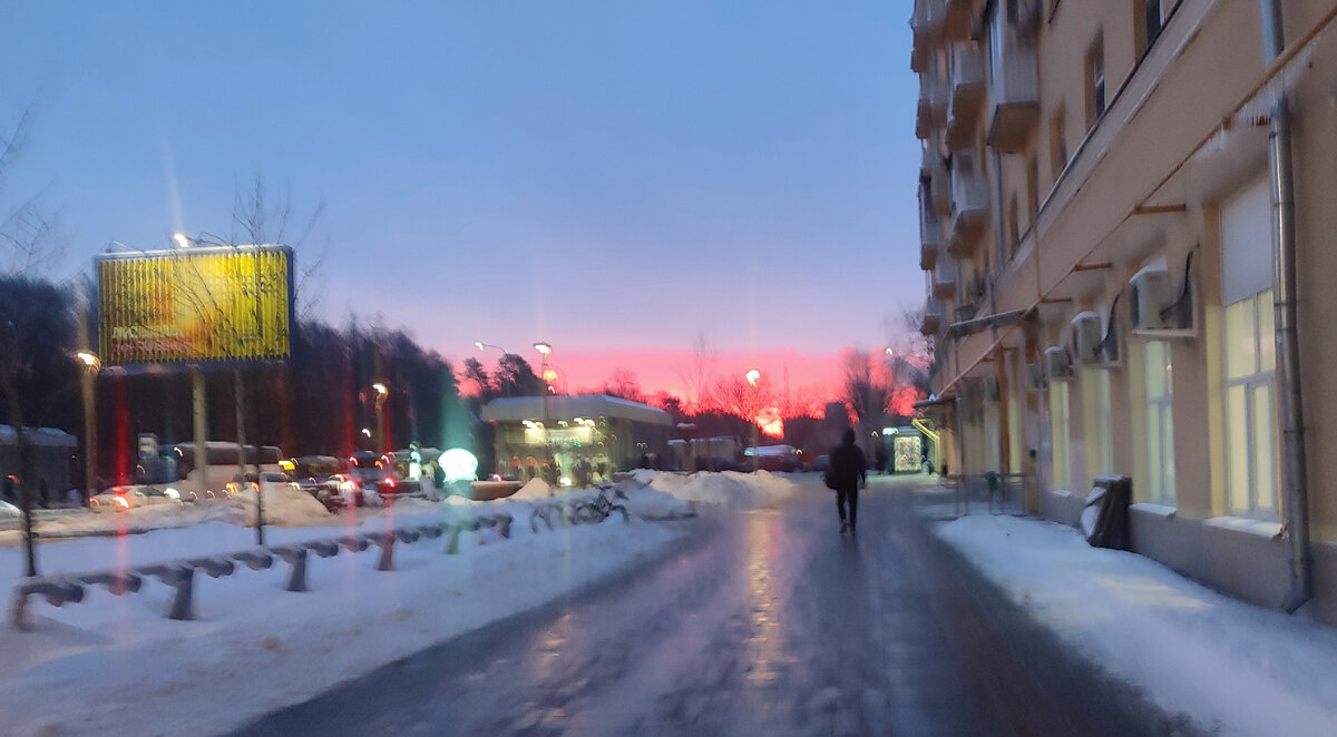 Это не закат, а сегодняшний рассвет, но тоже сгодится