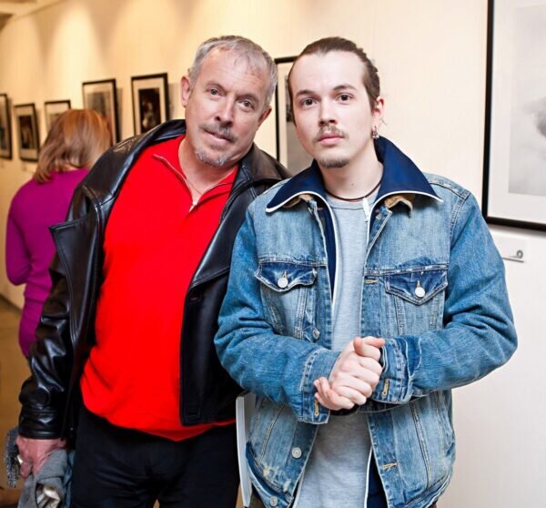 Андрей Макаревич* с сыном. Фото: dzen.ru