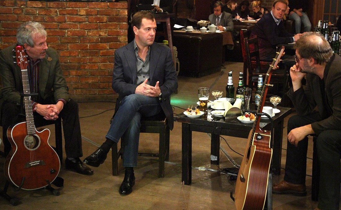 Милая беседа.