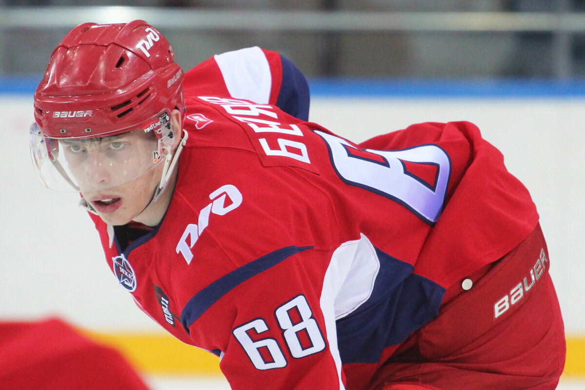 Михаил Беляев