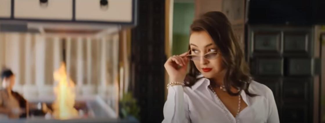    Аиша в фильме «Суперагенты» (2022):YouTube / Berkut Aisha Channel