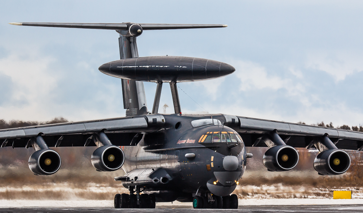 По заявлению руководства Министерства Обороны, ведомство нуждается как минимум в трёх десятках таких самолётов. Фото МО РФ