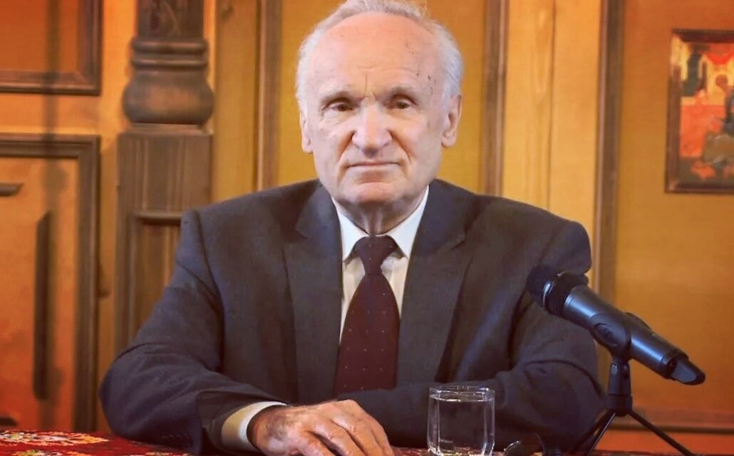 Алексей Ильич Осипов — учёный-богослов, педагог и публицист, доктор богословия, заслуженный профессор Московской духовной академии, апологет, проповедник, писатель, православный катехизатор.