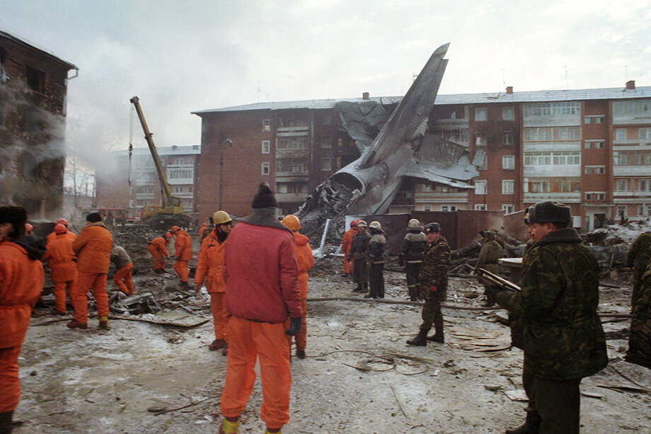 Падение самолета руслан 1997 фото в иркутске Виктор Вексельберг разворачивается над пшеничным полем Октагон.Медиа Дзен