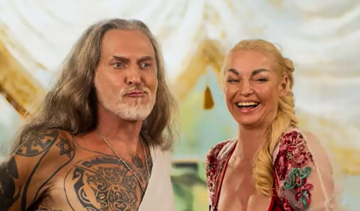 Джигурда и Волочкова. По эстетическим соображениям кадров из видео не будет