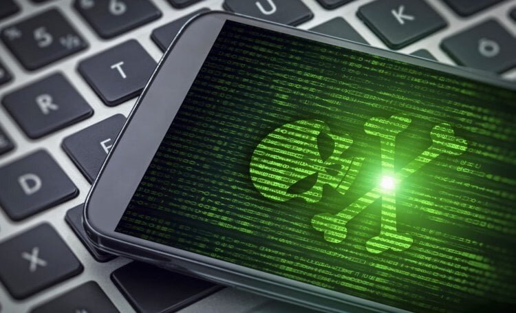    Чтобы обезопасить смартфон, нужно проверить все приложения на вирусы