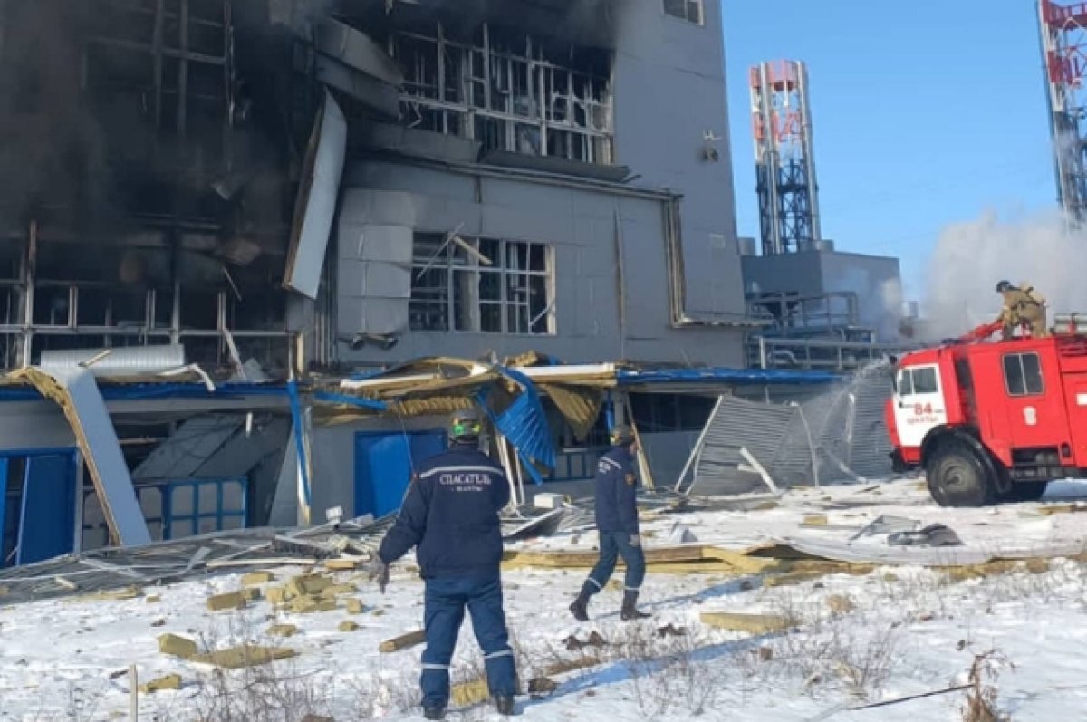    Пожар на заводе в Шахтат.