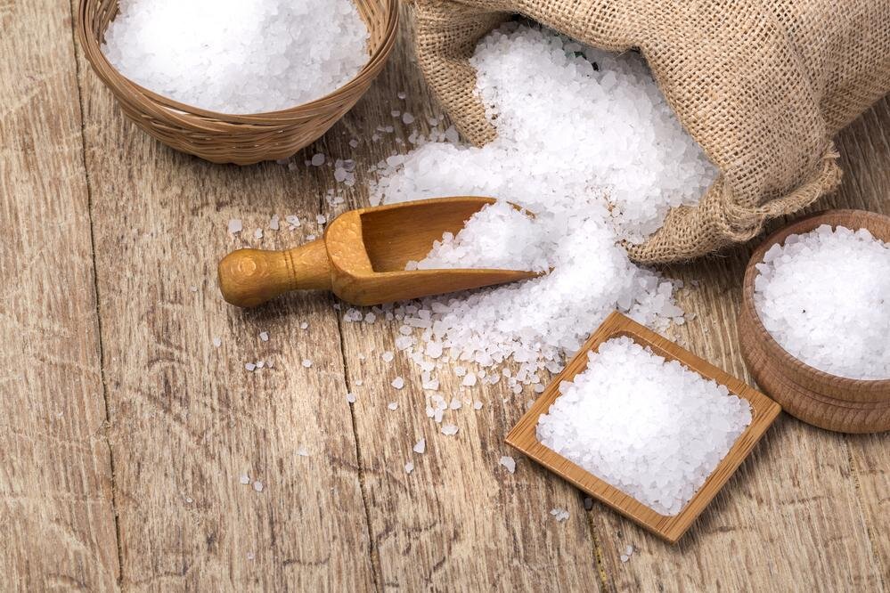 Shutterstock📷Йодированная соль — богатый источник йода