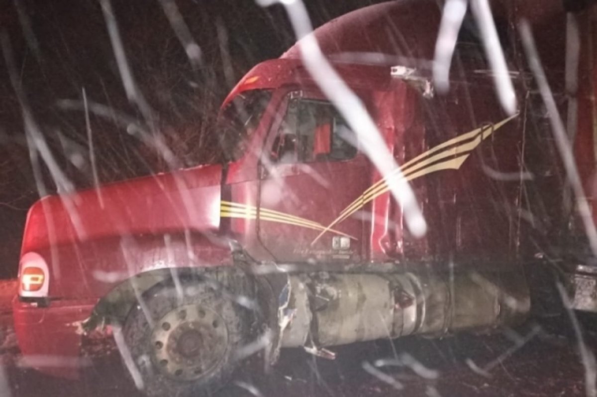    На Тамбовщине столкнулись «КамАЗ» и большегруз