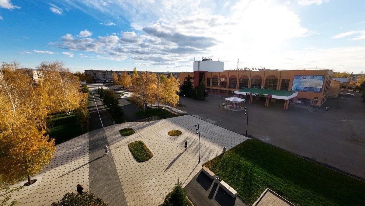  📷    В Оренбуржье в 2024 году благоустроят 15 территорий по программе комфортной городской среды Андрей Севостьянов