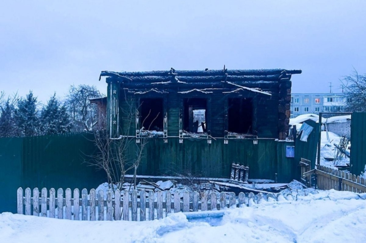    Во время тушения огня в доме под Тверью был обнаружен труп