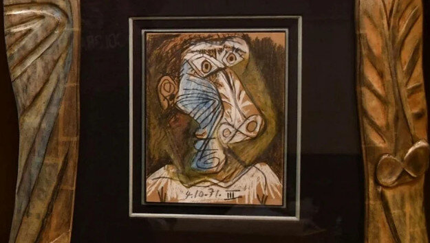 По данным газеты La Libre, речь идет о картинах L'Homme en Prière Марка Шагала и Tête Пабло Пикассо. БРЮССЕЛЬ, 17 января. /ТАСС/.