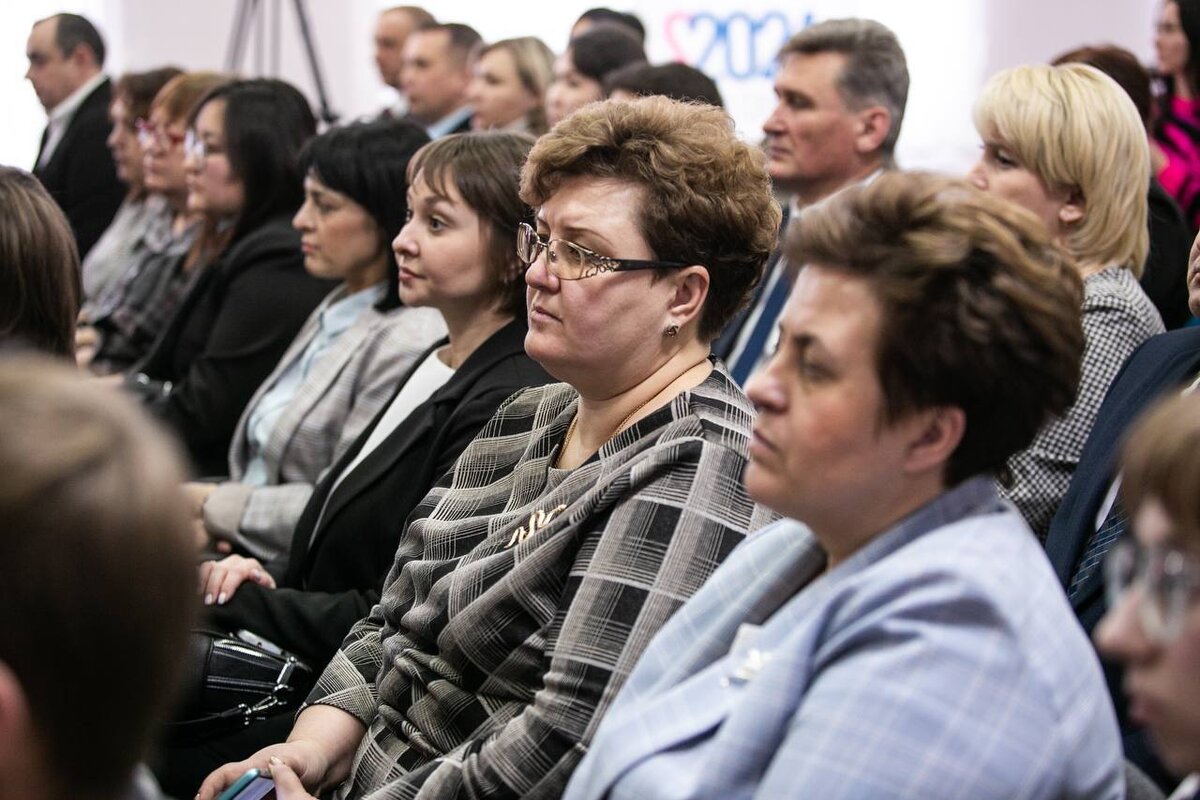  📷    Паслер — средняя зарплата педагогов Оренбуржья будет как минимум 45 400 рублей Андрей Севостьянов