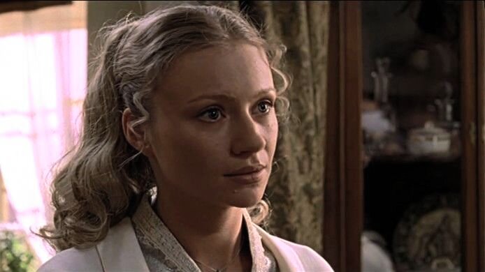 Актриса Мария Миронова не скрывает своего расположения к Ахеджаковой, которая является оппозиционеркой