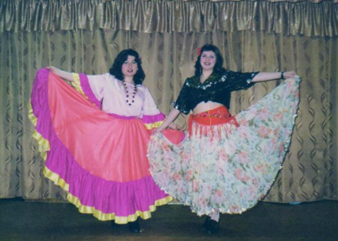 Примерно 3-й год работы... Уже  2 года СЮН  в новом здании на Пархоменко