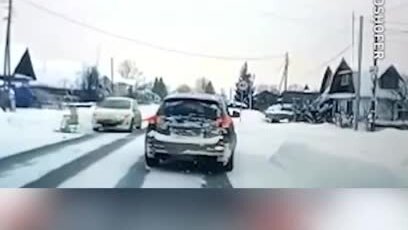 У нас дома детей мал мала песня