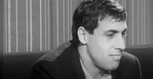  RESONANCE/YouTube.com