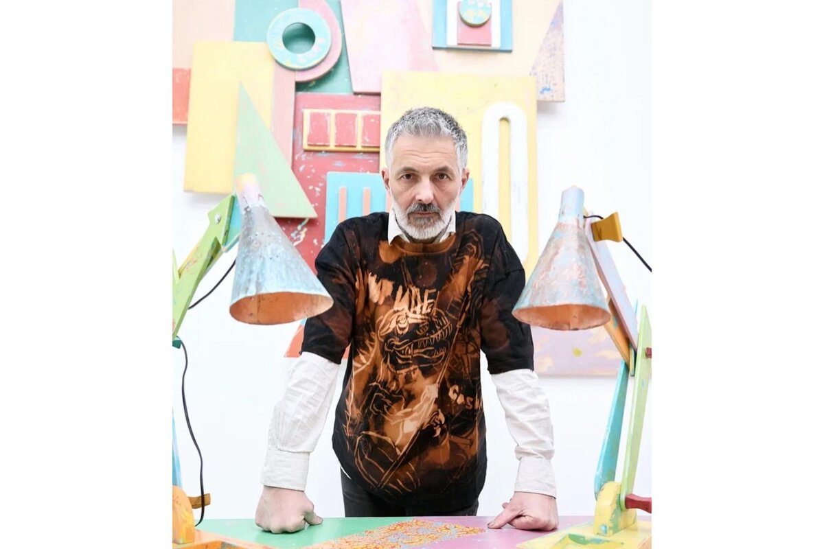 Женщина руководитель. Сотрудники на совещании. Деловая встреча. Новичок в коллективе. Профессиональное общение.