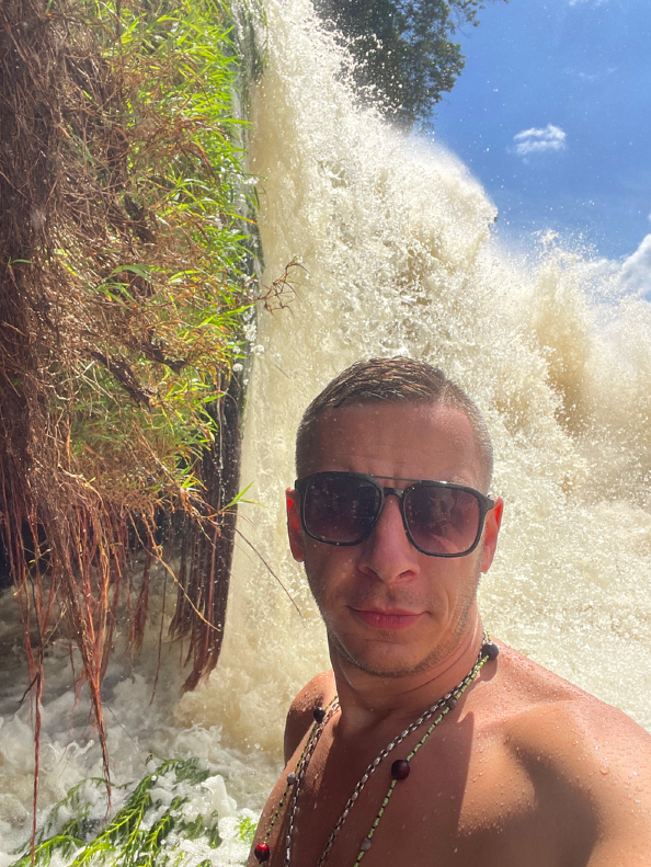 По состоянию на 2023 год в России работало 15 официальных букмекерских контор.