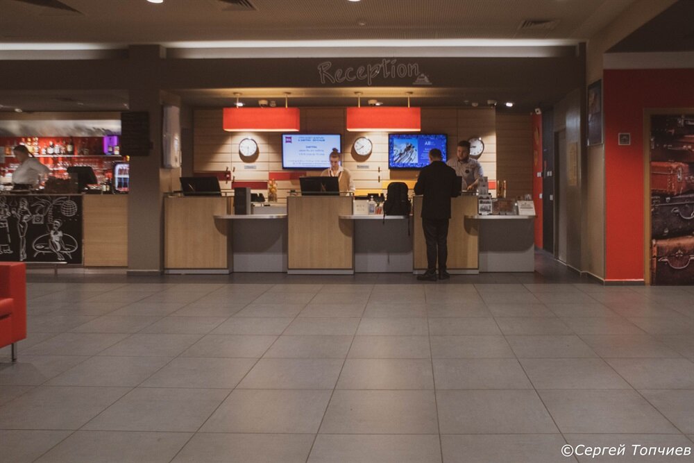 гостиница калининград какой автобус. автобус mercedes o 305 калининград. маршрут автобуса из аэропорта храброво. автобус 583 калининград нестеров. гостиница калининград какой автобус.