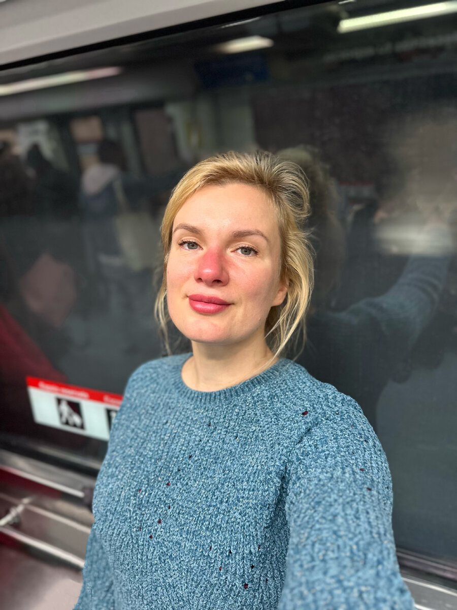 В Барне солнечная погода и у меня обгорел нос 😀