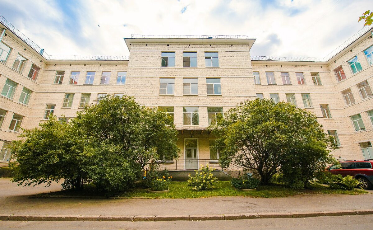 Роддом санкт петербург. Родильный дом 13 Санкт-Петербург. Костромская улица Санкт-Петербург 13 роддом. Костромская 4 роддом 13. Роддом 16 Санкт-Петербург.