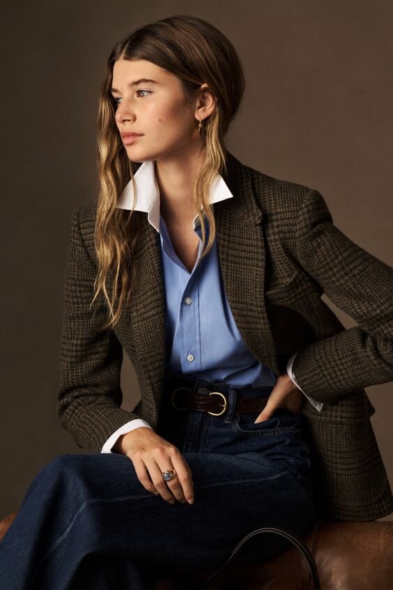 Очень нравится этот образ за выверенное сочетание цветов, фактур. Polo Ralph Lauren Fall 2023 Источник фото: vogue.com